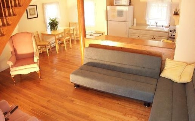 photo 2 of Avon Manor B & B & 3 Bedroom Cottage