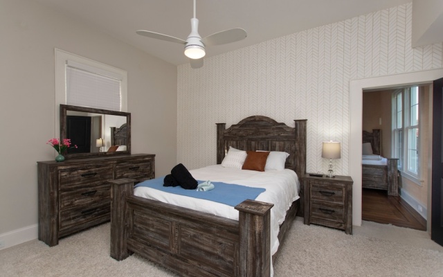photo 4 of Award Winning 4 BR in Old Louisville