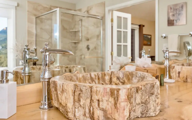 photo 5 of Awestruck Luxury Vacation At Windcliff 3 Bedroom Home by RedAwning