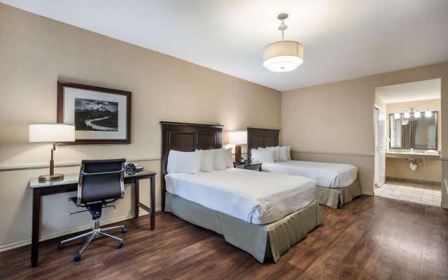 photo 4 of Best Western Corona Hotel & Suites
