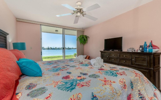 photo 5 of Bahia Vista 8-115