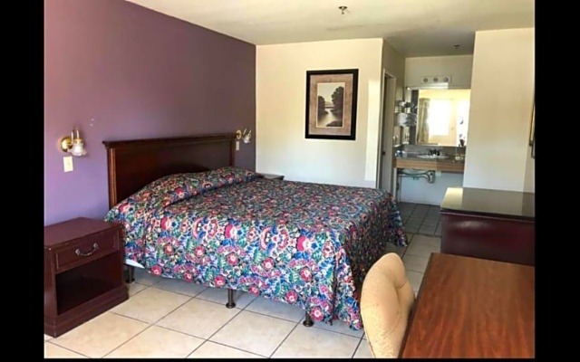 photo 4 of SandPiper Motel - Los Angeles