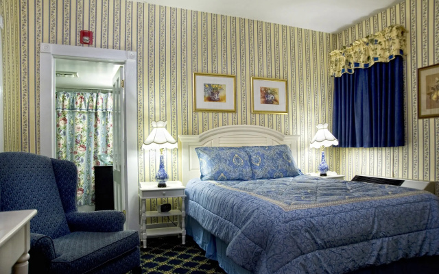 photo 4 of Bar Harbor Manor