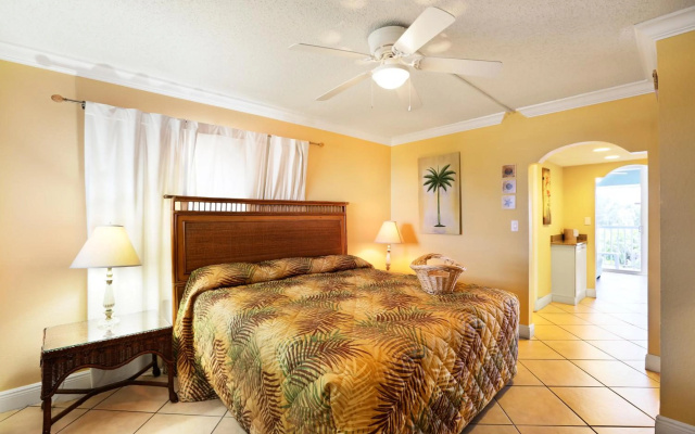 photo 3 of Barefoot Beach Club