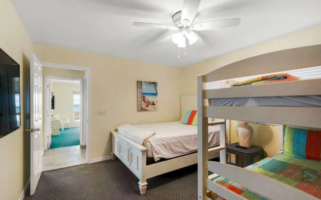 photo 4 of Barefoot Beach Retreat 3 Bedroom Apartment