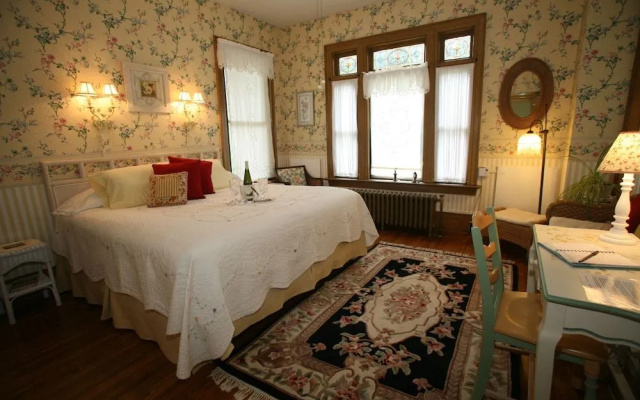 photo 5 of Barrister's Bed & Breakfast