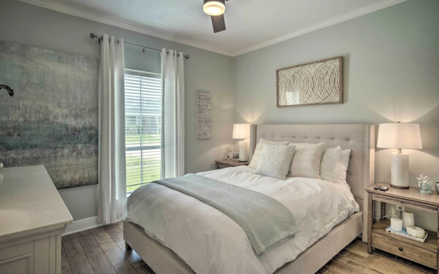photo 4 of Baton Rouge Game Day House w/ Chic Yard Space