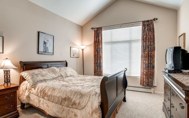 photo 4 of Bay Club Town Homes by CRMR