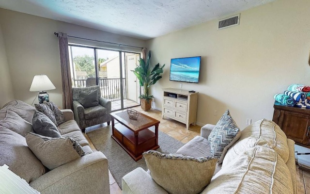 photo 4 of Bay Oaks, 3rd Floor