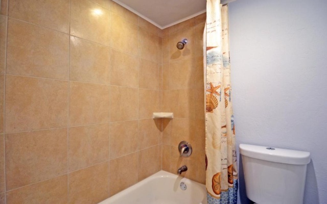photo 4 of Bay Oaks 6157 #E01