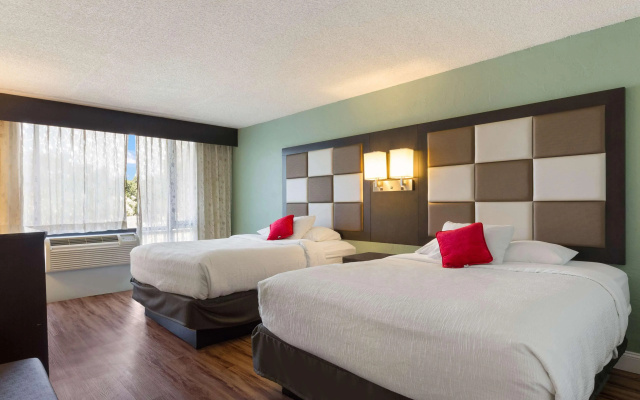 photo 3 of Red Lion Hotel Monterey