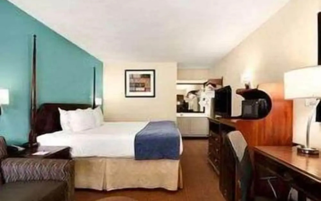 photo 2 of Baymont by Wyndham Florence