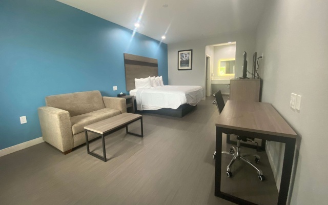 photo 2 of Baymont by Wyndham Freeport Texas