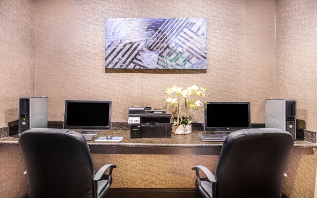 photo 3 of Baymont by Wyndham Dallas/ Love Field