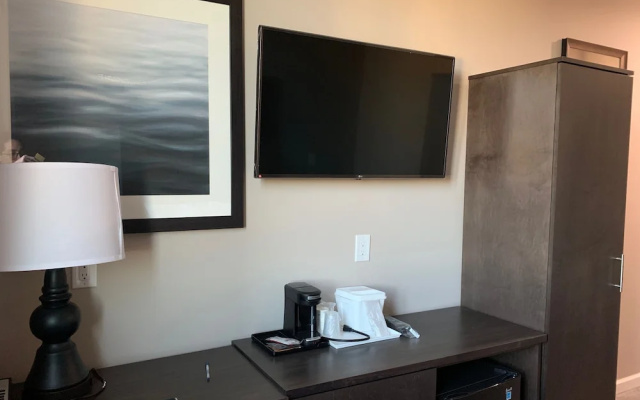 photo 4 of Baymont Inn and Suites by Wyndham Long Island City