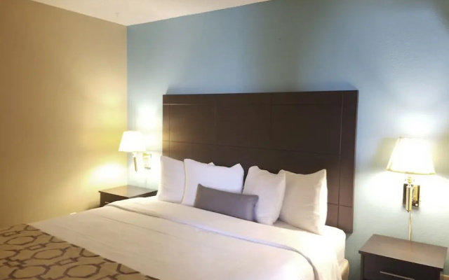 photo 4 of Baymont Inn & Suites Huber Heights Dayton