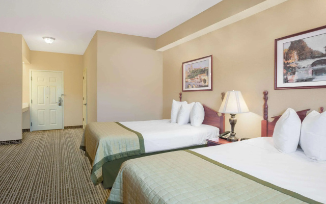 photo 5 of Comfort Inn Lafayette North I-10
