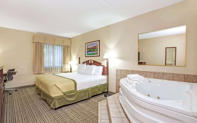 photo 5 of Baymont by Wyndham Louisville Airport South