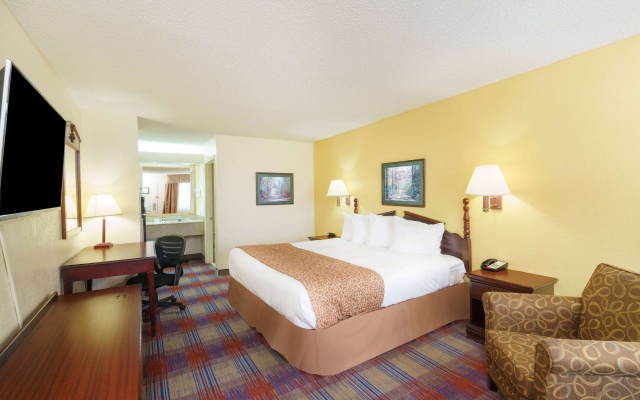 photo 4 of Travelodge by Wyndham Montgomery East