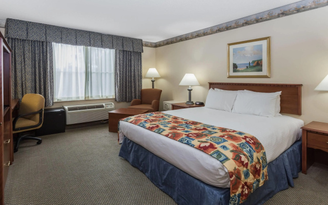 photo 5 of Baymont by Wyndham Waterford/Burlington WI