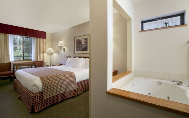 photo 5 of Baymont by Wyndham Seattle/Kirkland WA