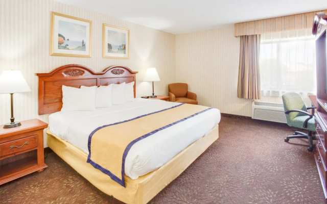 photo 4 of Baymont Inn & Suites Kalamazoo East