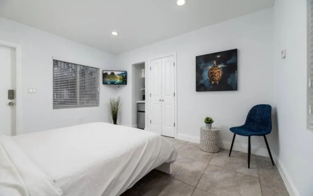 photo 4 of Bayshore Breeze 2 - Fort Lauderdale Beach