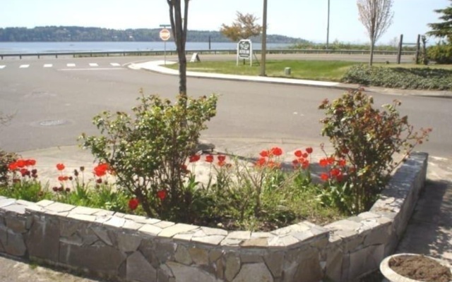 photo 3 of Bayside Motor Inn