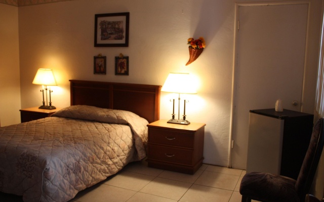 photo 4 of Beach and Town Motel