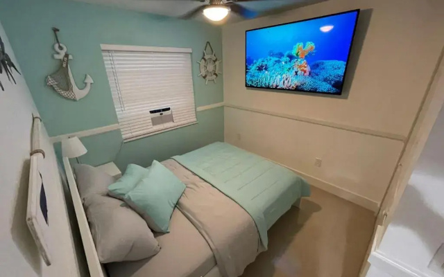 photo 4 of Beach House - 2BD 3BH - Fort Lauderdale