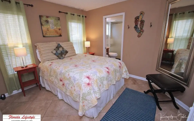 photo 3 of Beach Palms 109