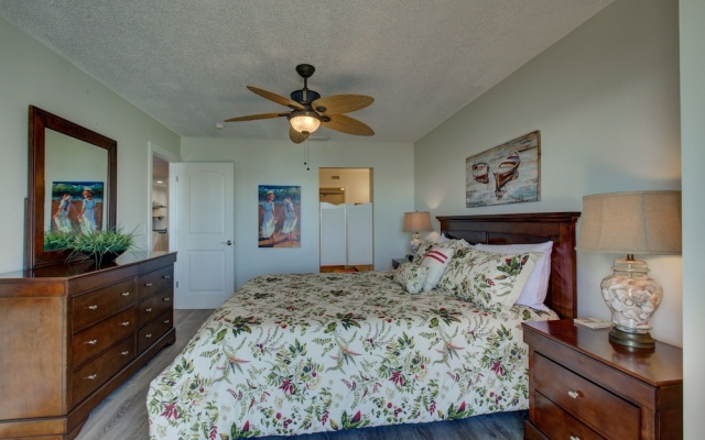 photo 2 of Beach Palms 5B by Anna Maria