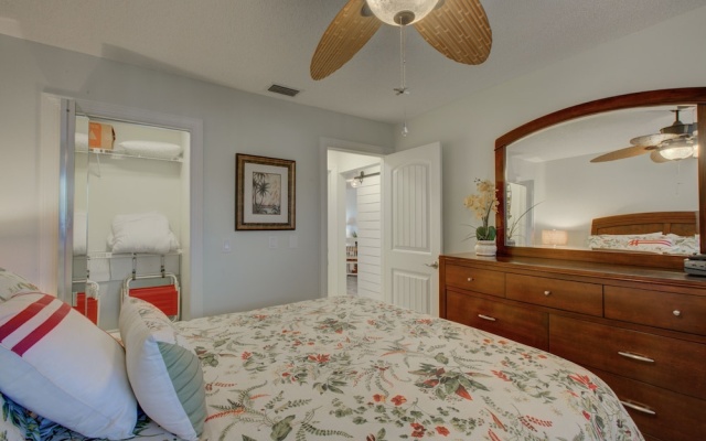 photo 3 of Beach Palms 5B by Anna Maria