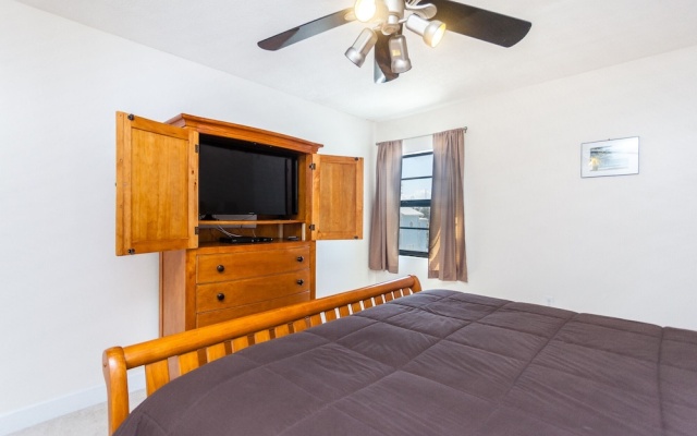 photo 3 of Beachcomber 301 2 Br condo by RedAwning