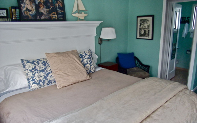 photo 2 of Beachside Inn