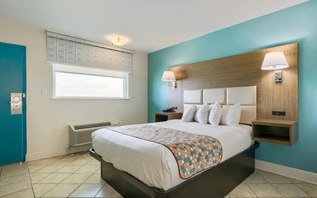 photo 3 of Beachside Resort Hotel