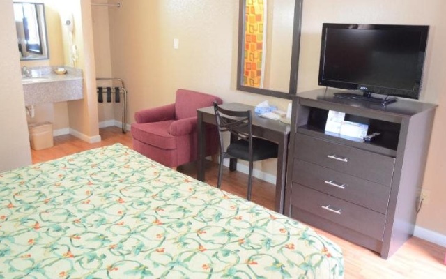photo 4 of Bear Creek Inn