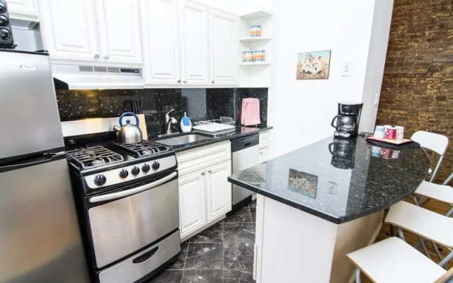 photo 2 of Beautiful 1 Br on Gramercy