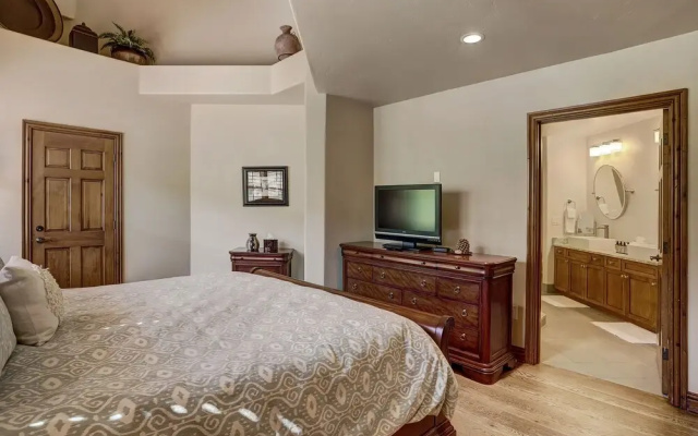 photo 2 of Beautiful 3 Br + In Avon Ge - Lodge At Brookside 3 Bedroom Condo, Avon