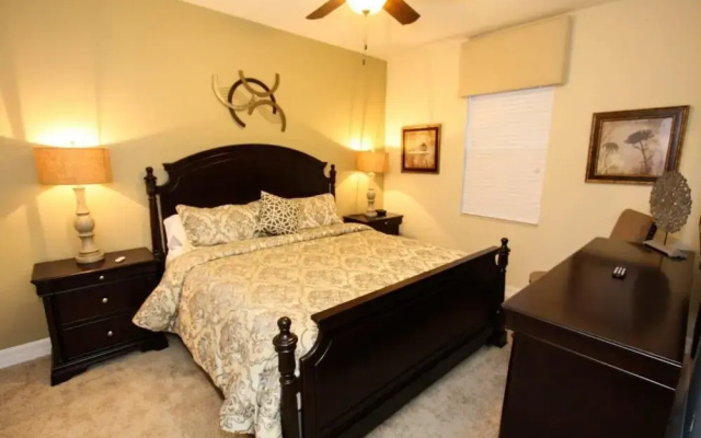 photo 5 of Beautiful 8 Bedroom 5 Bath Pool Home With Movie Theater