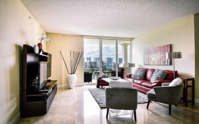 photo 3 of Beautiful Asian Retreat 2bd/2bth Apt. min to Beach
