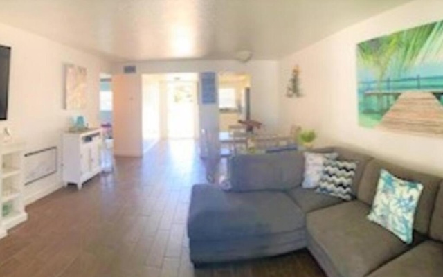 photo 2 of Beautiful Bright & Sparkling 2Bed 1Bath Beach Retreat - Unit 212