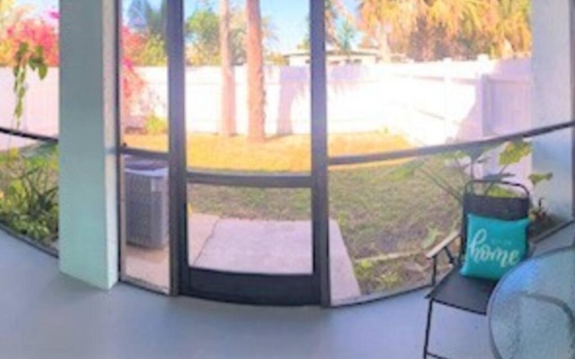 photo 3 of Beautiful Bright & Sparkling 2Bed 1Bath Beach Retreat - Unit 212