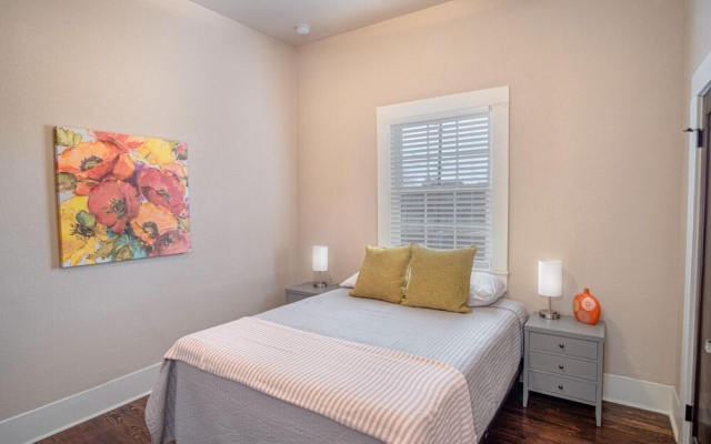 photo 4 of Beautiful Craftmans 4BR 2 5BA Home Near Downtown