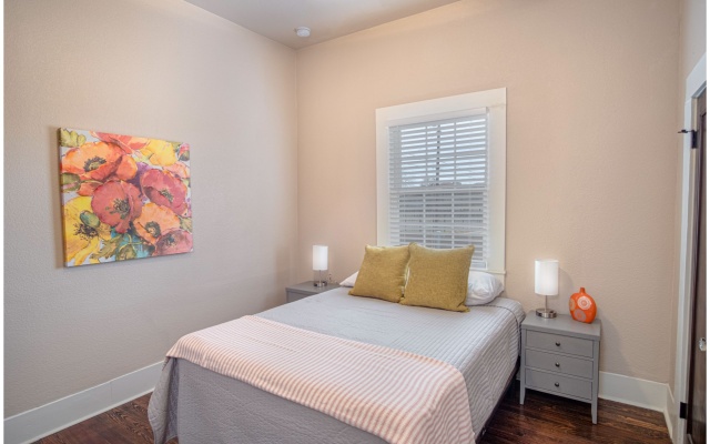 photo 4 of Beautiful Craftmans 4BR/2,5BA Home Near Downtown