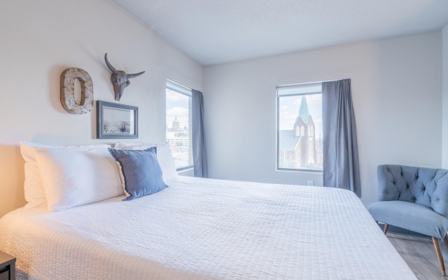 photo 4 of Beautiful Downtown Suite With Free Parking Gym More