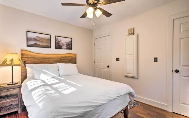 photo 5 of Tranquil Hendersonville Cabin w/ Mountain Views!
