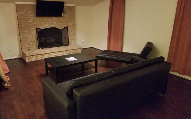 photo 5 of Beautiful Home in Garland Texas Holiday home 4