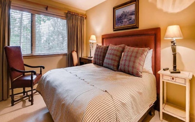 photo 4 of Beaver Creek Pines 3 Bedroom Ski in, Ski out Vacation Rental With Restaurant, Outdoor Pool, Jacuzzi and Fitness Center