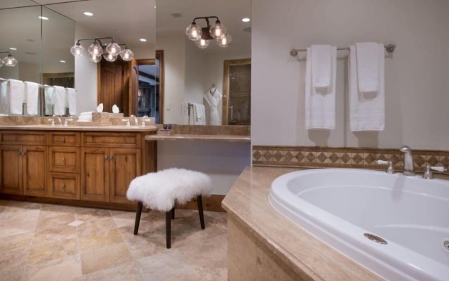 photo 4 of Bachelor Gulch Ritz-carlton 1 Bedroom Mountain Residence With Ski in, Ski out Access, Hot Tub, and Full Service Spa